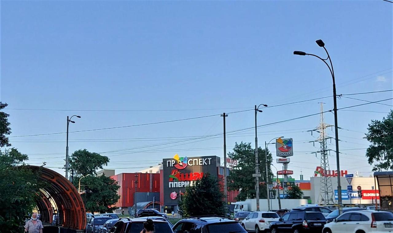Просторі Апартаменти Kiew Exterior foto