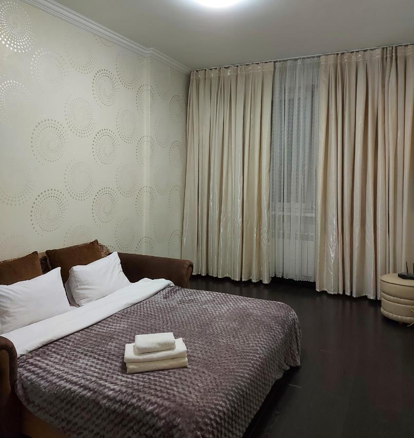 Просторі Апартаменти Kiew Exterior foto